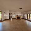 5 Bed House with En Suite in Gigiri thumb 16