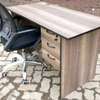 Mordern super classy  office desks and chair thumb 2