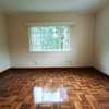 4 Bed House with En Suite in Rosslyn thumb 32
