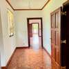 10 Bed House with En Suite in Rosslyn thumb 12