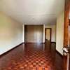 4 bedroom villa plus DSQ for rent thumb 7