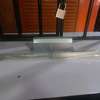 Door closure - Hydraulic rack and pinion thumb 1