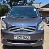 Toyota Noah thumb 0
