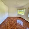 6 Bed House with En Suite in Rosslyn thumb 14