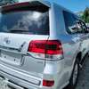 TOYOTA LAND CRUISER V8(HIRE PURCHASE TERMS ACCEPTED) thumb 4