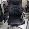 Strong and durable executive office chairs thumb 0