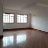 Luxurious 4 bdr for rent thumb 5