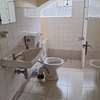 4 Bed House with En Suite in Valley Arcade thumb 13