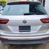 Volkswagen Tiguan Sunroof grey 2018 thumb 8
