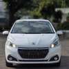 Peugeot 208 thumb 5