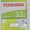 Toshiba 32GB USB flash drive thumb 2