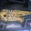 Saxophone Alto Doré Brillant avec Étui et Accessoires thumb 0