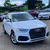 Audi Q3 White SUV Smooth Performance thumb 0