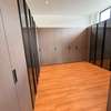 5 Bed House with En Suite in Nyari thumb 7