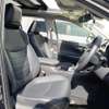 Toyota RAV4 hybrid 2019 sunroof thumb 4