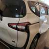 Toyota sienta thumb 2