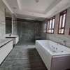 6 Bed Villa with En Suite in Lavington thumb 9