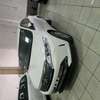 Toyota harrier newshape thumb 6