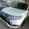 Mitsubishi outlander hybrid sunroof thumb 5