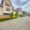 5 Bed Townhouse with En Suite at Lavington thumb 13