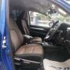 Toyota hilux double cub thumb 4