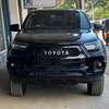 Toyota hilux thumb 3