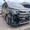 Toyota Noah WEB hybrid thumb 5