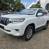 Toyota Land Cruiser Prado VXL 2018 model white color fully . thumb 7