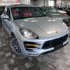 Porsche macan Turbo 2018 sunroof thumb 2