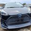 Toyota Sienta Hybrid Black 2018 2wd thumb 2
