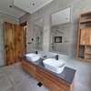 4 Bed Apartment with En Suite in Spring Valley thumb 6