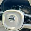 Volvo XC60 thumb 3