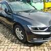 Volkwagen Passat hatchback thumb 0