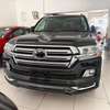 Toyota Land Cruiser ZX V8 sunroof black 2018 thumb 1