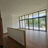 5 Bed House with En Suite in Nyari thumb 6