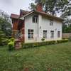 5 Bed House with En Suite in Rosslyn thumb 8