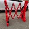 Portable expandable safety barricade thumb 3