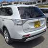 MITSUBISH OUTLANDER 2015MODEL 7 SEATER thumb 4