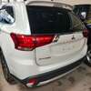 Mitsubishi outlander thumb 1