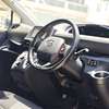 Toyota Sienta hybrid 7seater white 2019 thumb 7