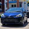 Toyota vitz hybrid thumb 0
