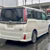 Toyota Noah hybrid white wxB 2019 thumb 10