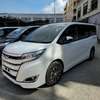 Toyota Noah  pearl thumb 8