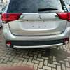 Mitsubishi outlander silver. 7seater thumb 3