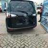 Toyota sienta hybrid thumb 11