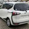 Toyota sienta thumb 6