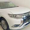 Mitsubishi Outlander SUV White Spacious Reliable thumb 0