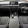 2020 Lexus LX570 thumb 6