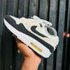 Sneakers thumb 1