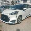 Toyota sienta hybrid system thumb 1
